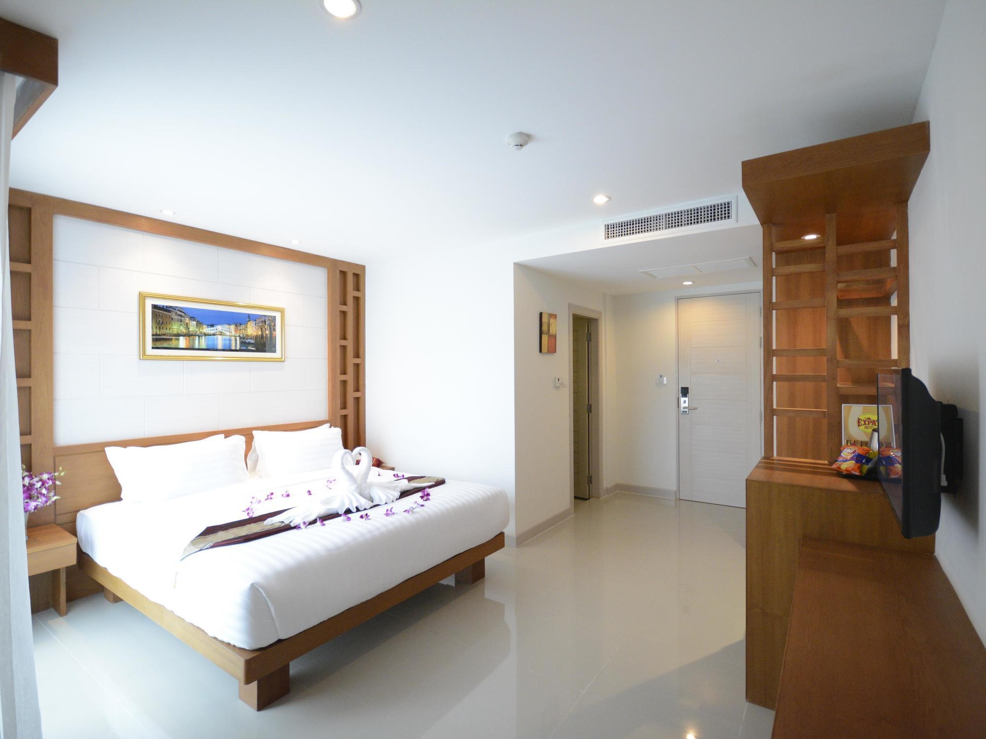 Phuket The Patong Center Hotel מראה חיצוני תמונה