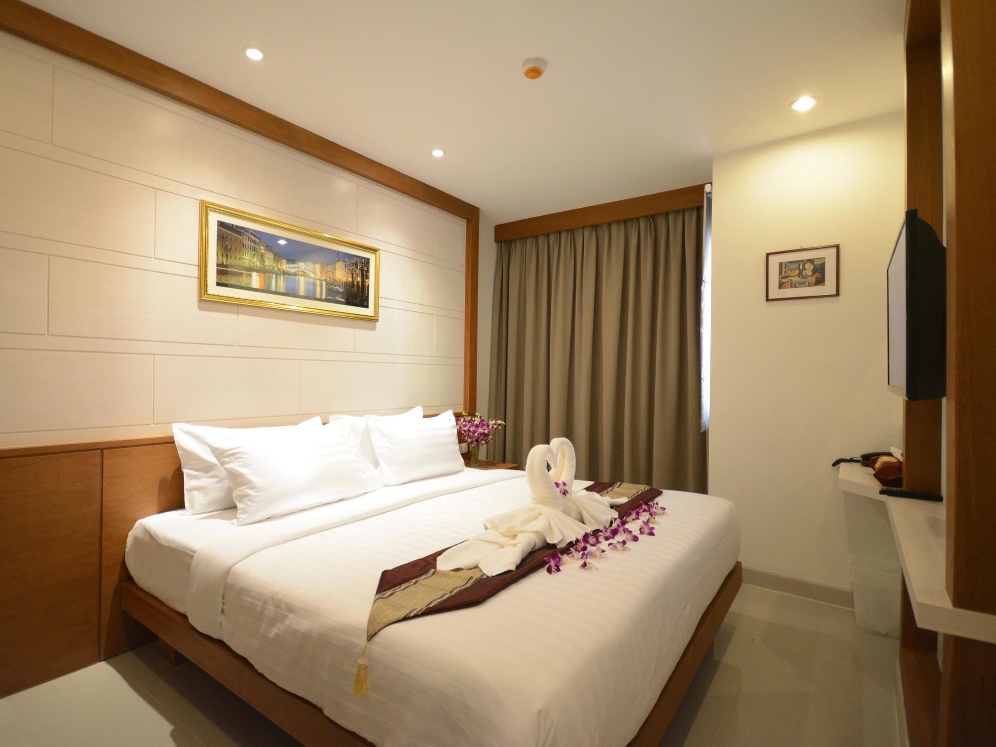 Phuket The Patong Center Hotel מראה חיצוני תמונה