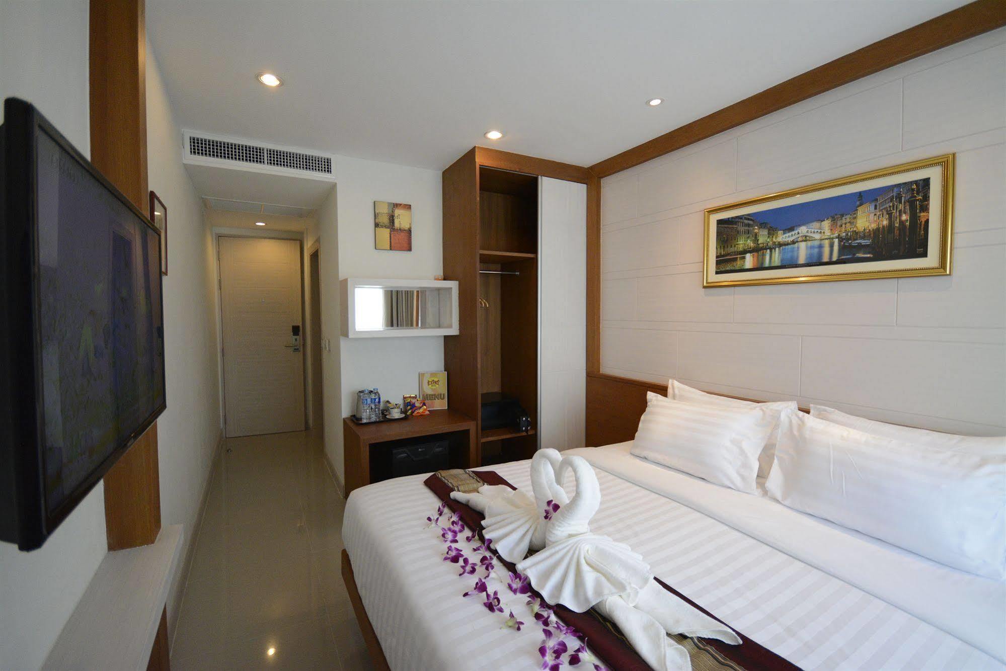 Phuket The Patong Center Hotel מראה חיצוני תמונה
