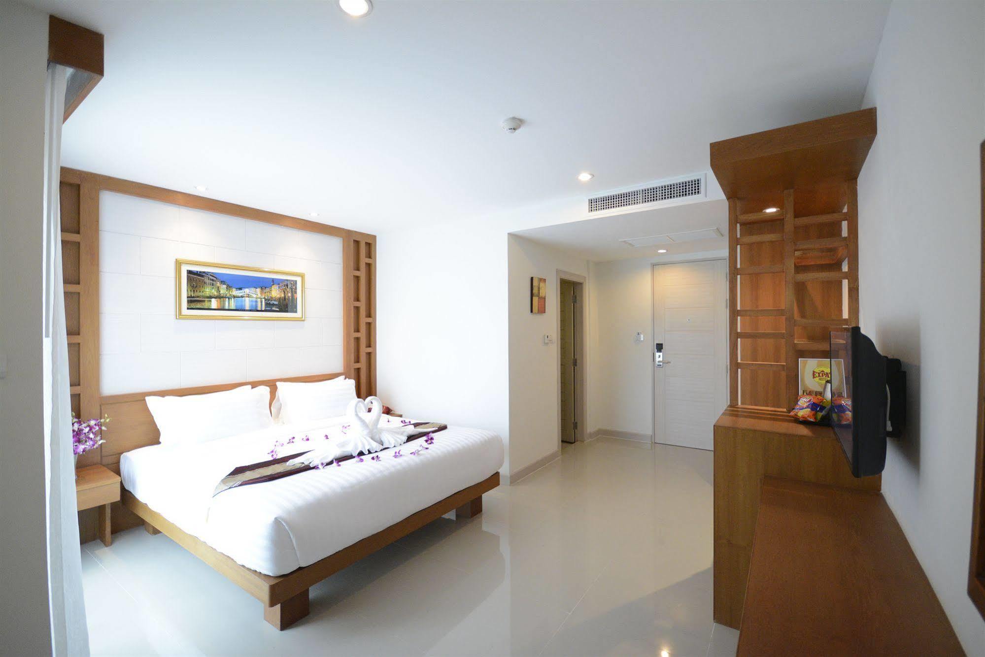 Phuket The Patong Center Hotel מראה חיצוני תמונה
