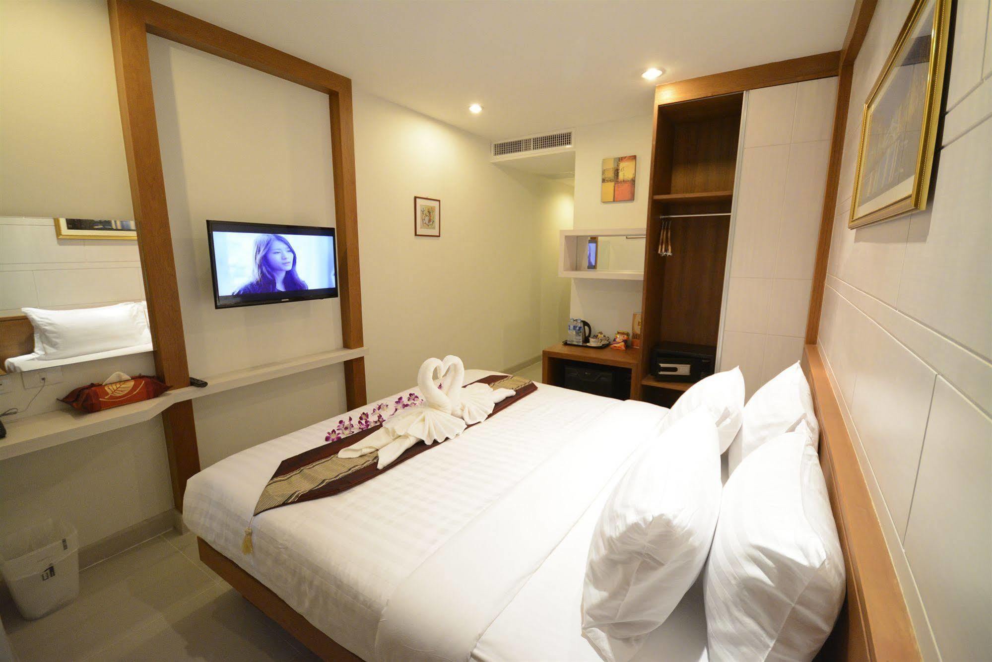 Phuket The Patong Center Hotel מראה חיצוני תמונה