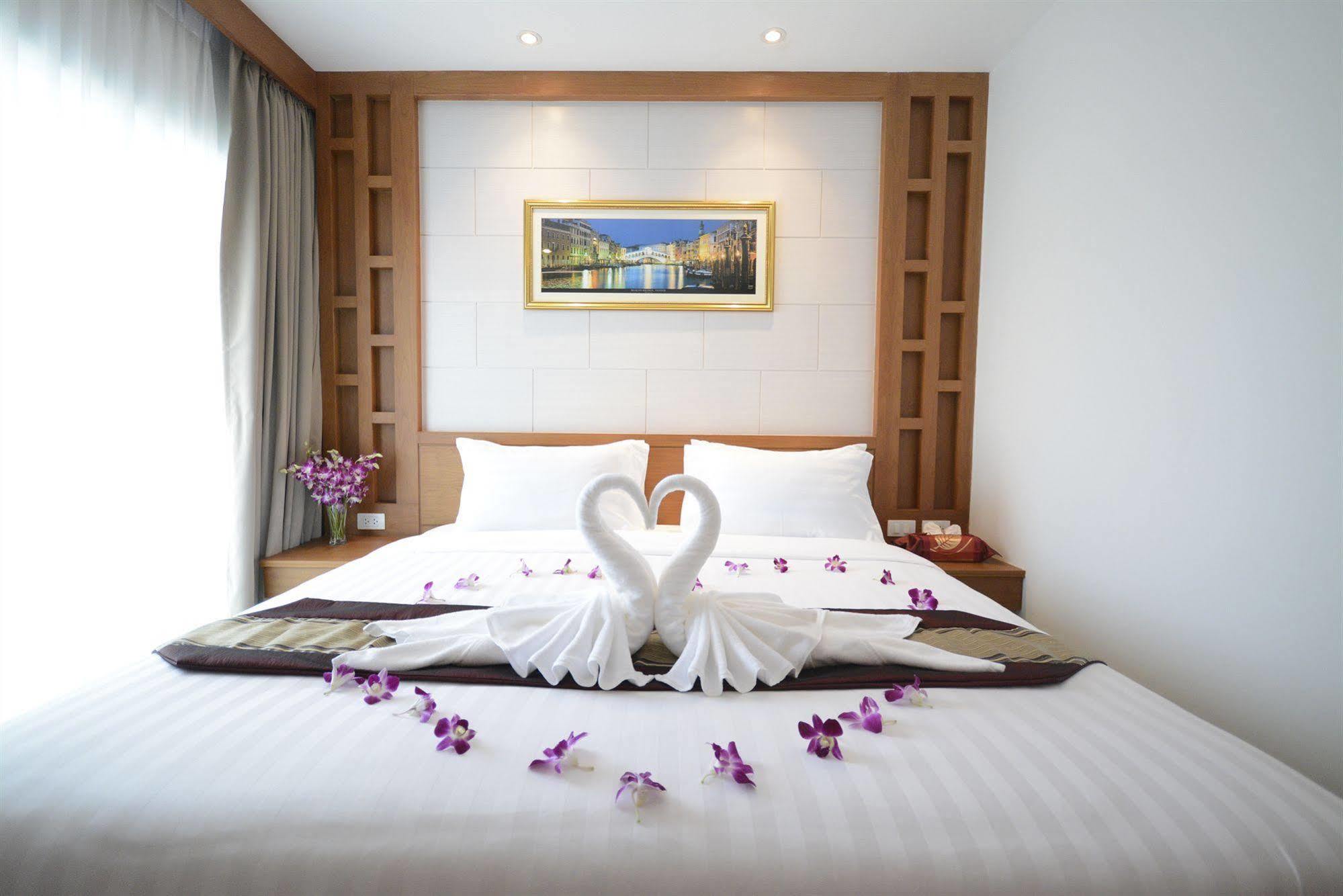 Phuket The Patong Center Hotel מראה חיצוני תמונה