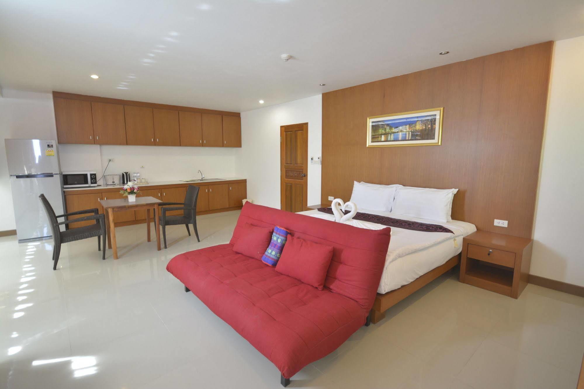 Phuket The Patong Center Hotel מראה חיצוני תמונה
